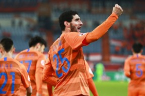 关于风云突变！埃因霍温冲刺阶段战术微调，亚冠版图或变，底气十足，心理建设被强调的信息